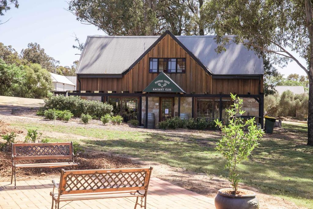Peppers Creek Accommodation ポーコルビン エクステリア 写真